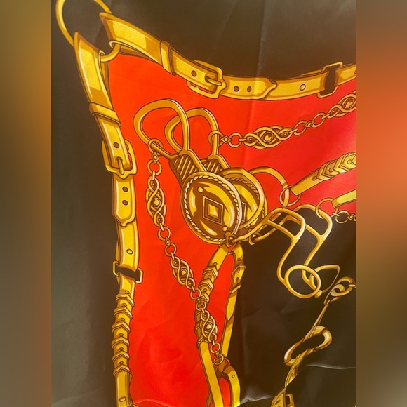 Vintage MOSI Red and Black Equestrian/ Chain Design Satin Scarf - Picture 9 of 10